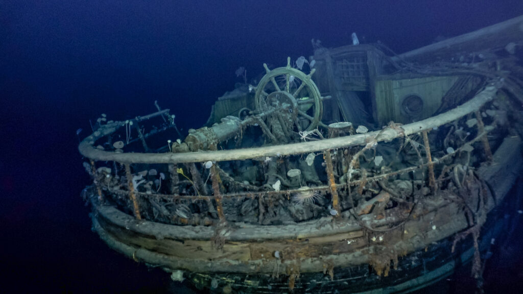 END 22 EPK WRECK STILL IMAGES 1 Credit Falklands Maritime Heritage Trust and National Geographic. Caption Taffrail and ships wheel aft well deck copy